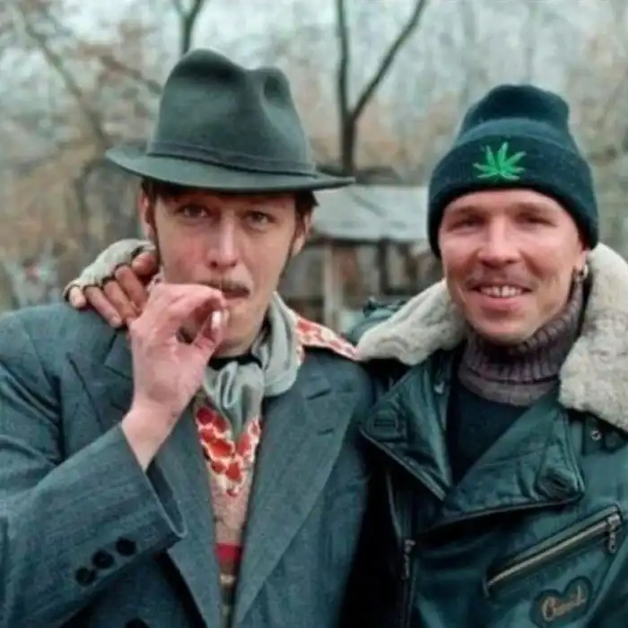 15 фото о том, как выглядели российские знаменитости в 1990-х