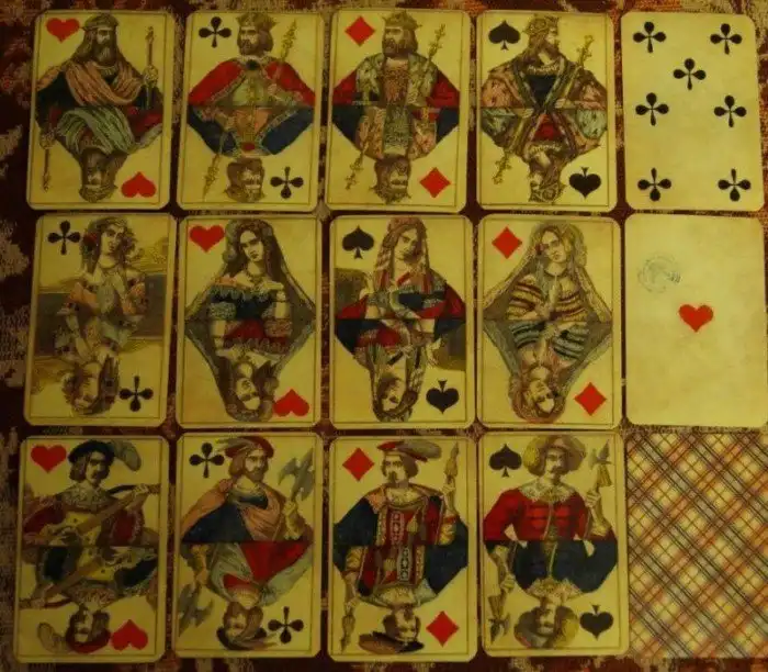 Зачем "Втирают очки": что за очки и куда их втирают?