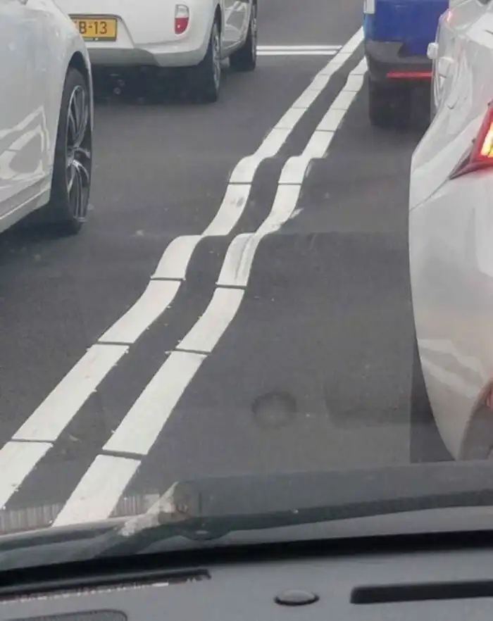 Пост о дорожной разметке: от лёгкой глупости до тотальной идиотии