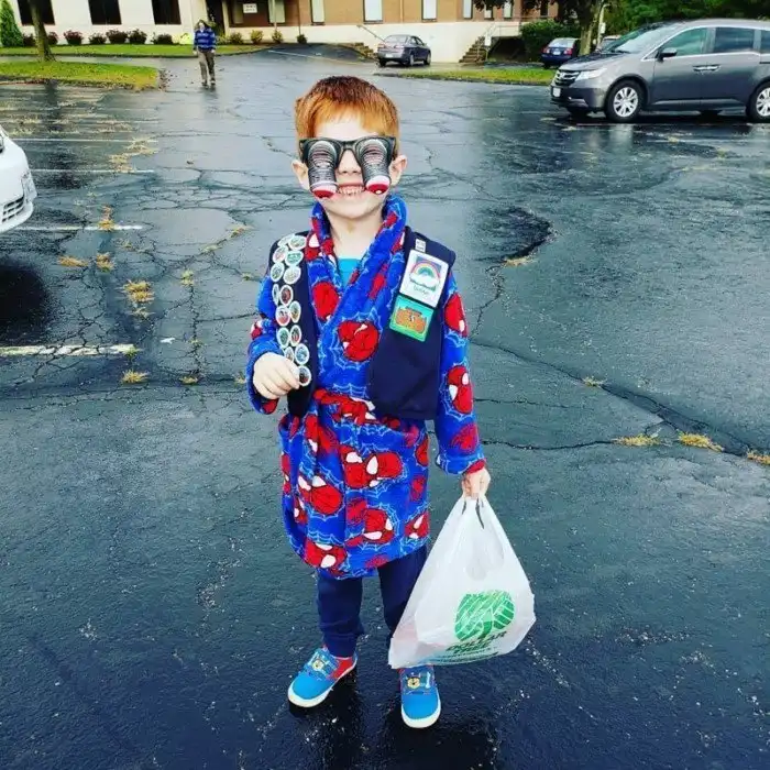 15 детей, которым родители разрешили одеться самостоятельно