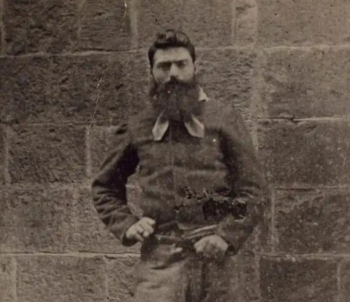 Кому понадобилась кустарная "рыцарская" броня в XIX веке