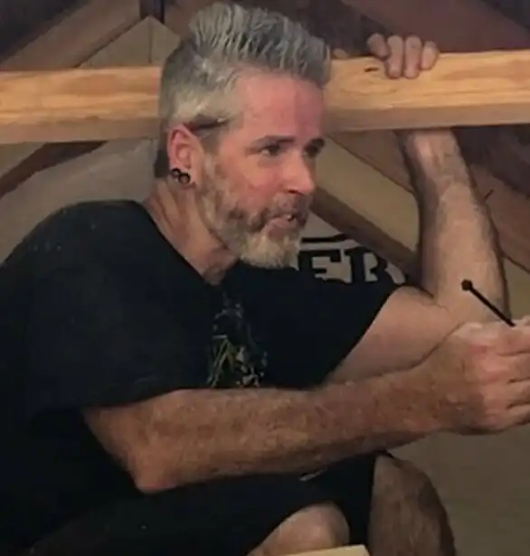 Плотник из Техаса "решил проверить", стальное ли у него сердце