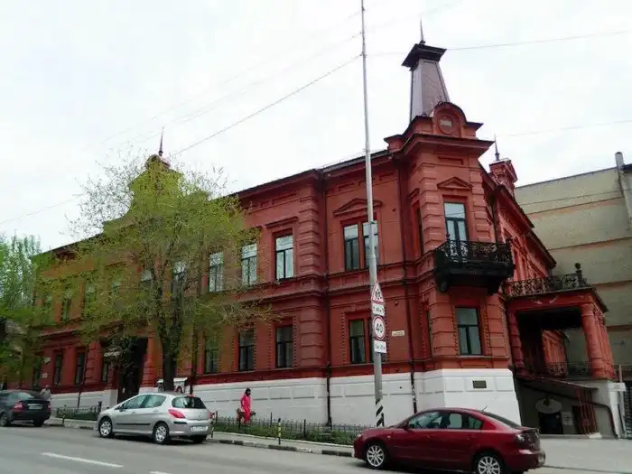 Откуда растут рога и копыта у «Золотого Телёнка»