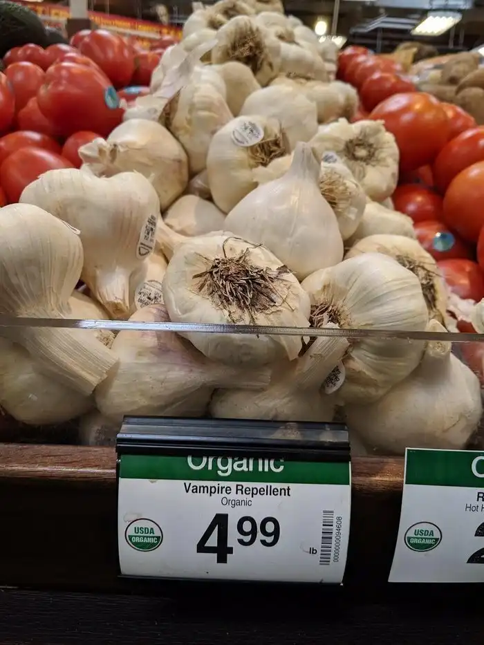 Мы тут это... самые ржачные ценники собрали