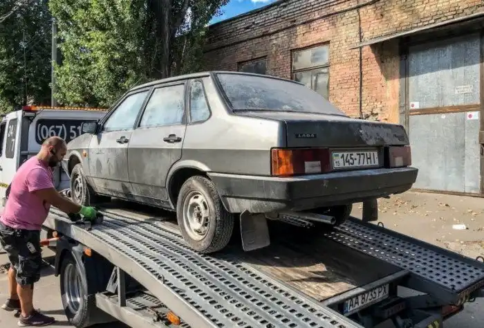 Из грязи в князи: детейлинг "капсулы времени" ВАЗ-21099