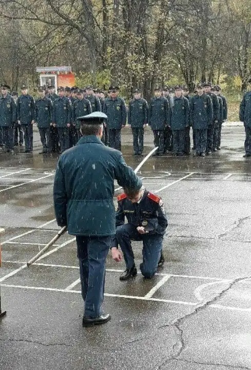 В Красноярском крае кадетов посвятили в выпускники самурайским мечом