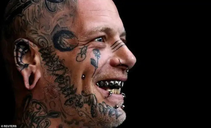 Берегись, фрики! В Брюсселе прошла большая конвенция боди-арта