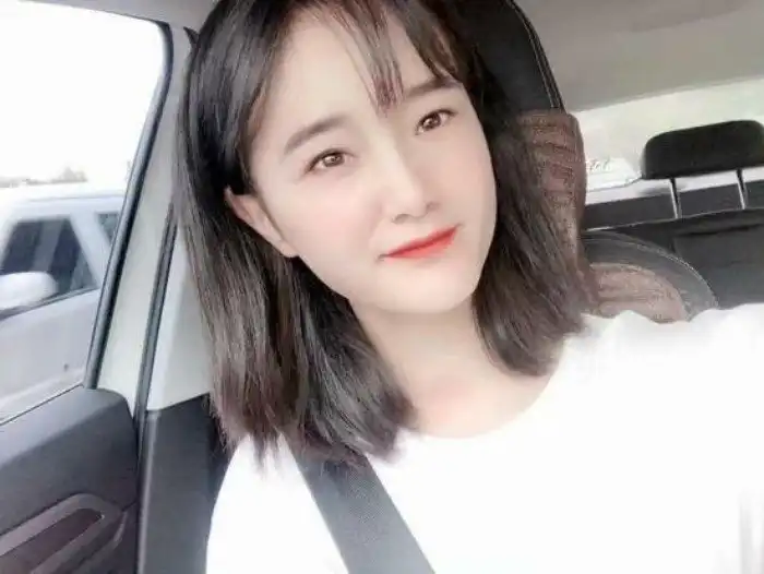 300 свиней в придачу к красавице!