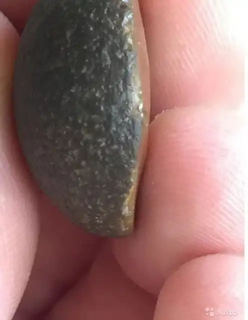 В Москве продают камень абсолютной силы