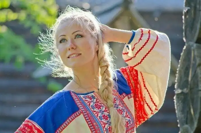 Крутые казаки, божественная рыбка и вонючие дома: какой увидел Россию испанец Куберо в XVII веке