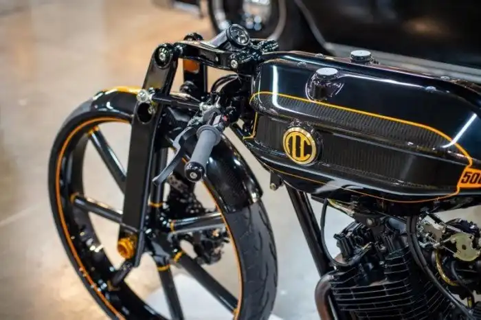 ABC 500 — потрясающмй кастом-байк от ребят из Bike Company