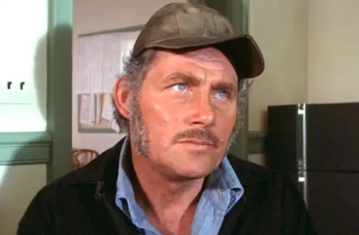 Лучшие ужасы про акул-убийц