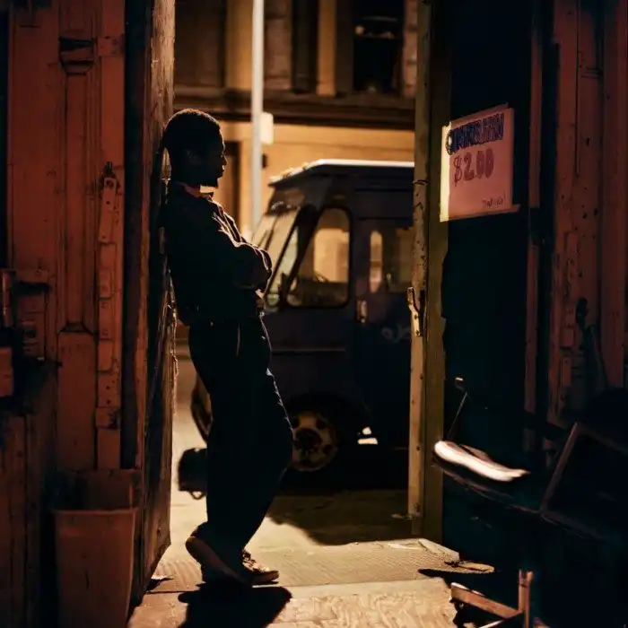 Нью-Йорк 80-х годов, подозрительно напоминающий жизнь в СССР