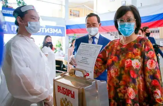 Голосование за поправки: Голос мэра Якутска подделали в фотошопе