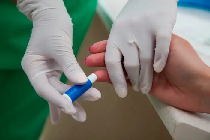 Почему кровь берут именно из безымянного пальца