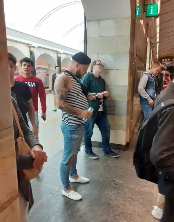 Модники и чудаки из метро