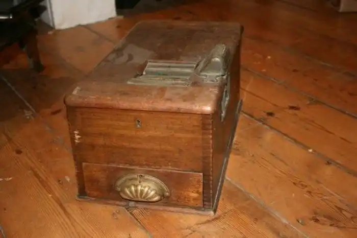 Чешский проныра умудрился дважды провернуть величайшую аферу XX века, а погорел из-за своей любовницы