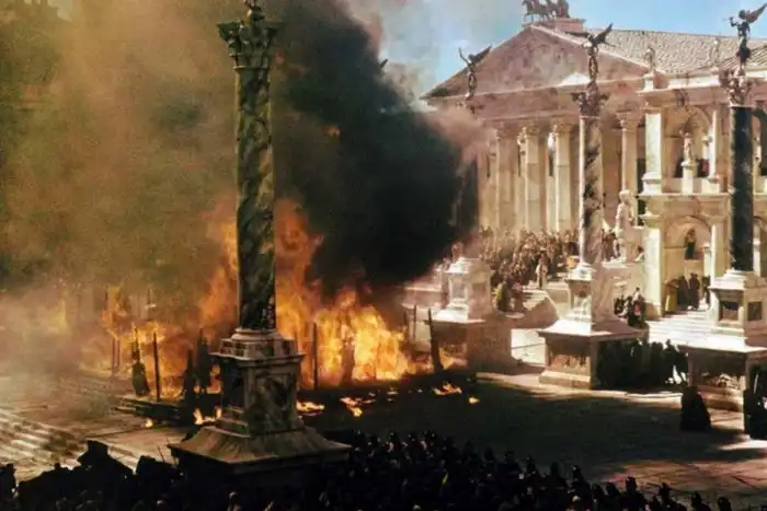 Почему пала Римская империя