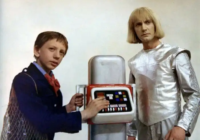 Трудности и опасности путешествий во времени: Что такое петля времени, можно ли её разорвать? Есть ли свобода выбора?