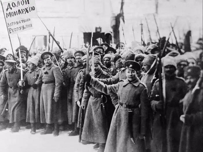 Какие территории потеряла Россия после Октябрьской революции и Гражданской войны?