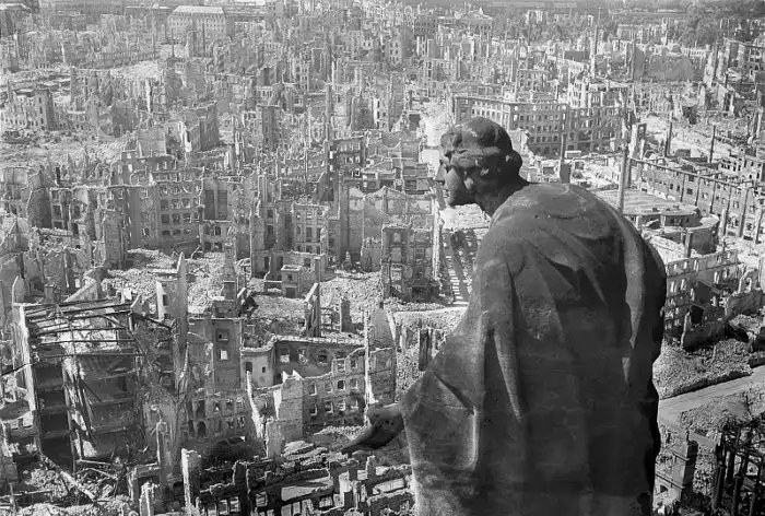 Почему Германия не платила репарации Советскому Союзу после Великой Отечественной войны?