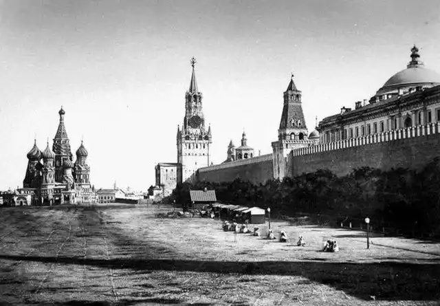 Яркие черно-белые кадры из прошлого