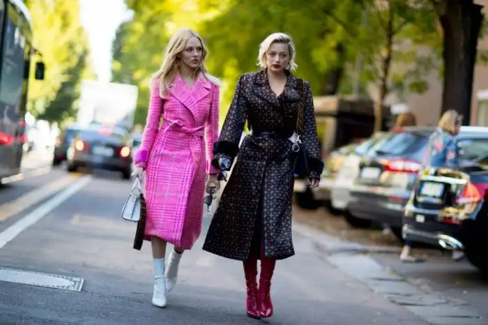 Стильные плащи и пальто в 2021 году: новинки, тенденции