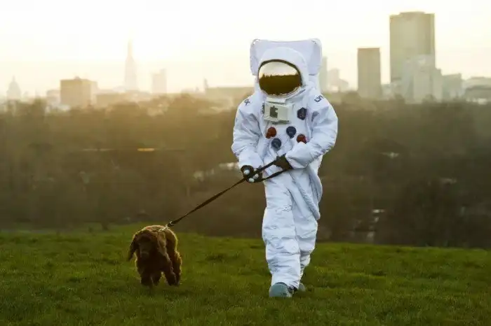 «Русский скафандр напоминает мехокостюм из научной фантастики». Эксперт рассказал о разнице скафандров России и США