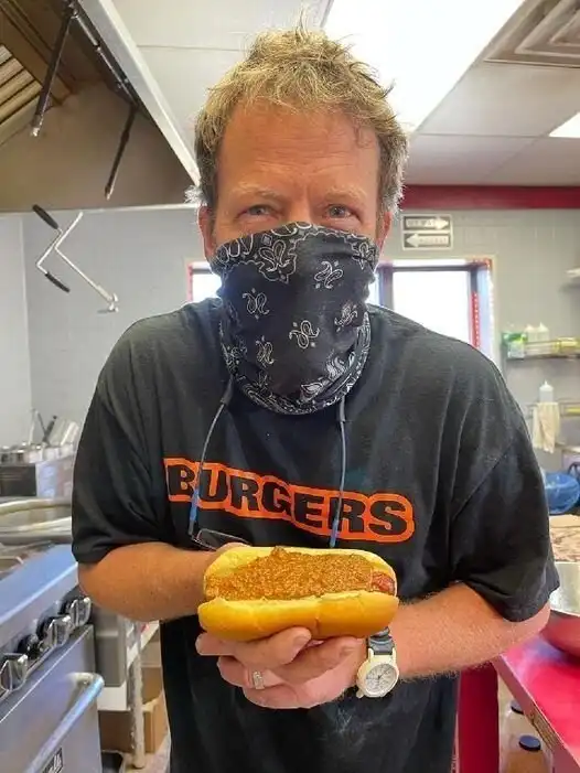 20 бунтарей, которые идут против системы