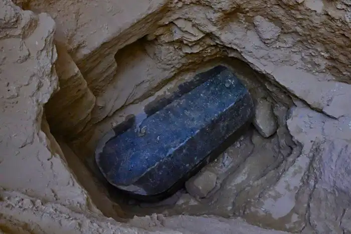 Что нашли ученые в древнем египетском саркофаге возрастом 2300 лет?