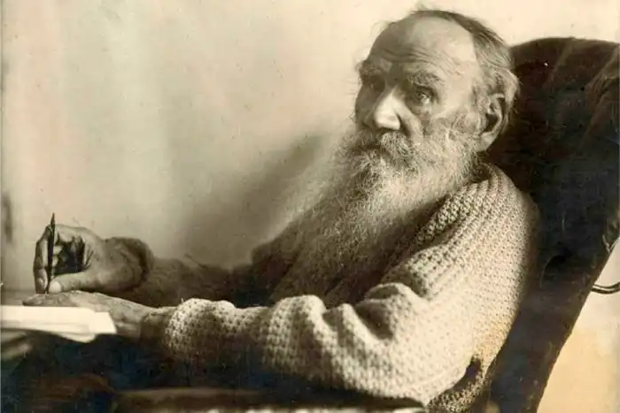 Как определил Бога Лев Толстой перед смертью?