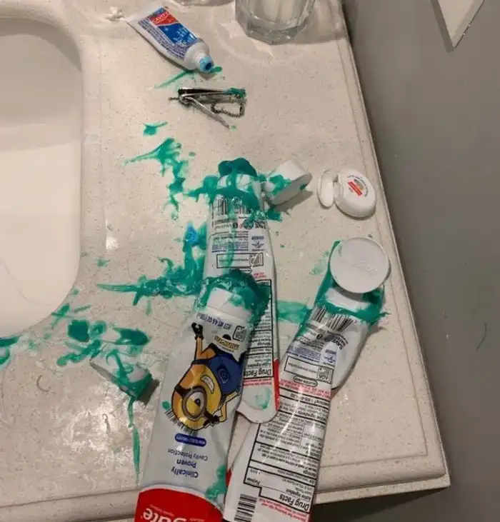 19 человек, которых домочадцы своими привычками до нервного тика доведут