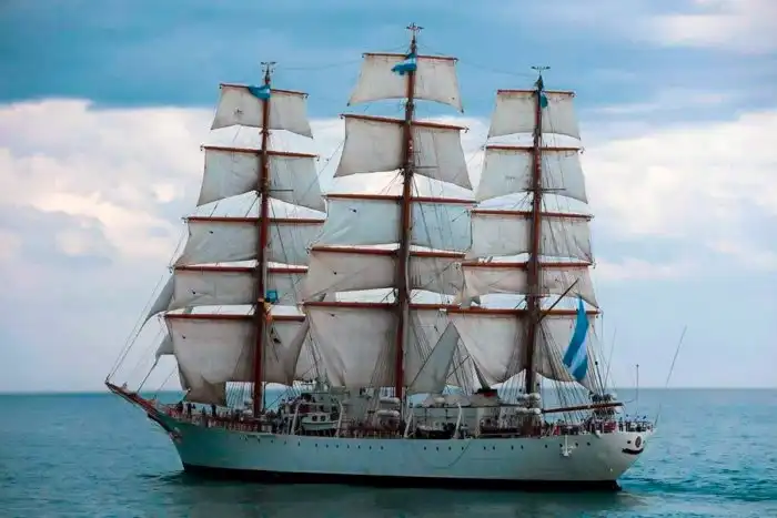 Какая тайна у изображений на купюре в 500₽?