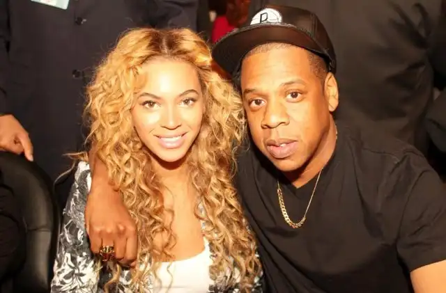 Бейонсе и Jay-Z купили самый дорогой автомобиль в мире - Rolls-Royce Boat Tail за 28 миллионов