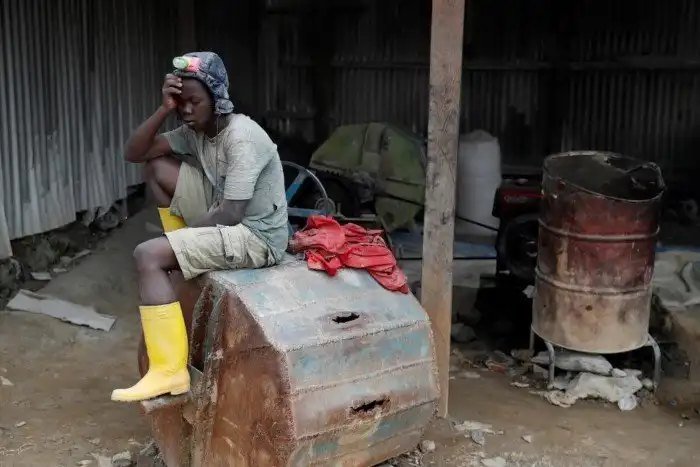 Как добывают золото в Конго