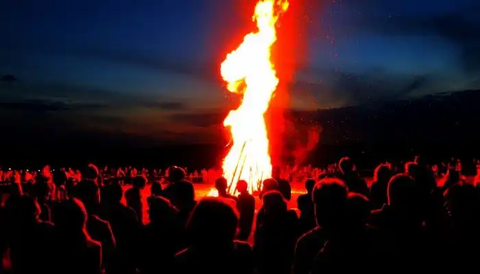 Почему красивые девушки в Средневековой Европе считались ведьмами?