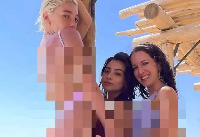 Разведенки в отрыве: Настя Ивлеева, Матильда Шнурова и Диана Коркунова на отдыхе в Греции