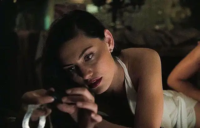 Фиби Тонкин - оборотень из сериала "Дневники вампира" и "Древние"