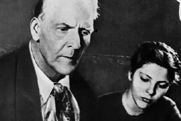 Как Мисс Россия стала морским офицером. История русской красавицы Марины Шаляпиной