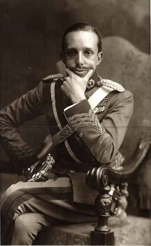 Как испанский король пытался спасти жизни русского царя и его семьи