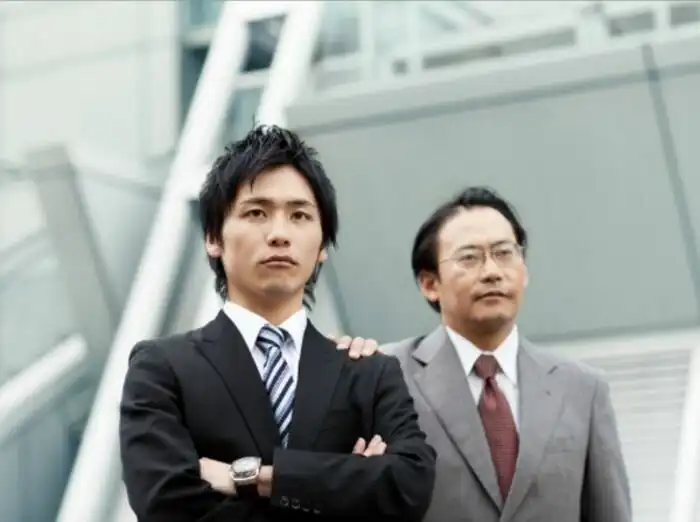 Почему японские семьи усыновляют взрослых мужчин 20-30 лет?