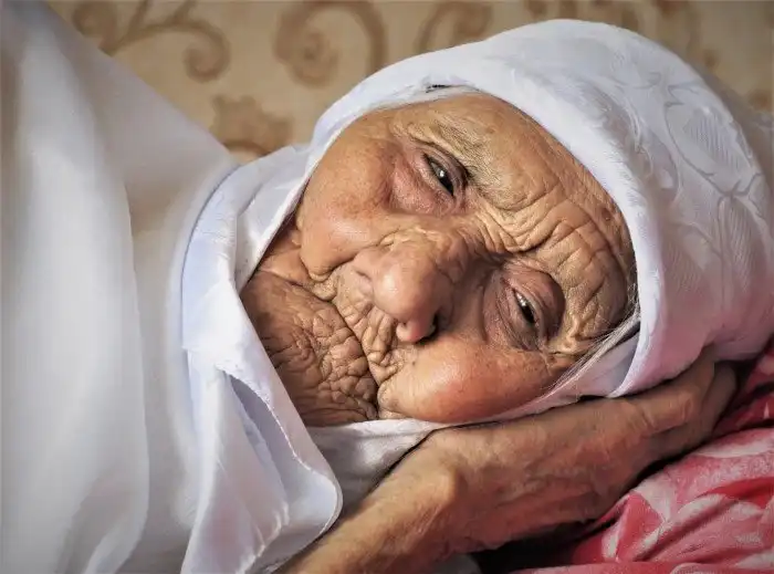 Почему срок жизни людей ограничен природой всего 125 годами? Любопытный эксперимент профессора анатомии