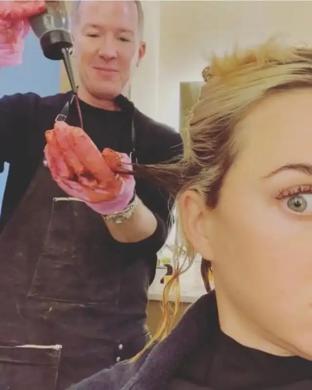 Кэти Перри впервые за 5 лет перекрасилась в брюнетку