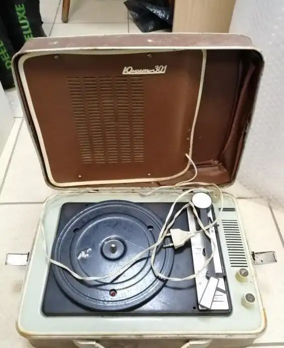 15 вещей из СССР, которые без сожаления заменили на современные аналоги, но о них до сих пор вспоминают с теплотой