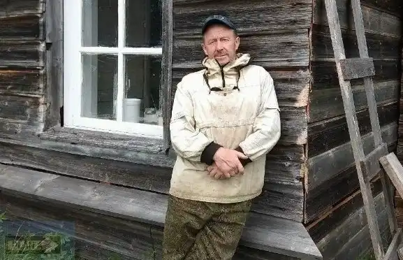 "Cемью не содержишь, дочке помочь не можешь.." - в общем, развелся я!