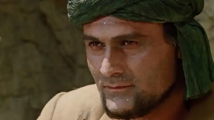 Почему Черный Абдулла носил чалму зеленого цвета?