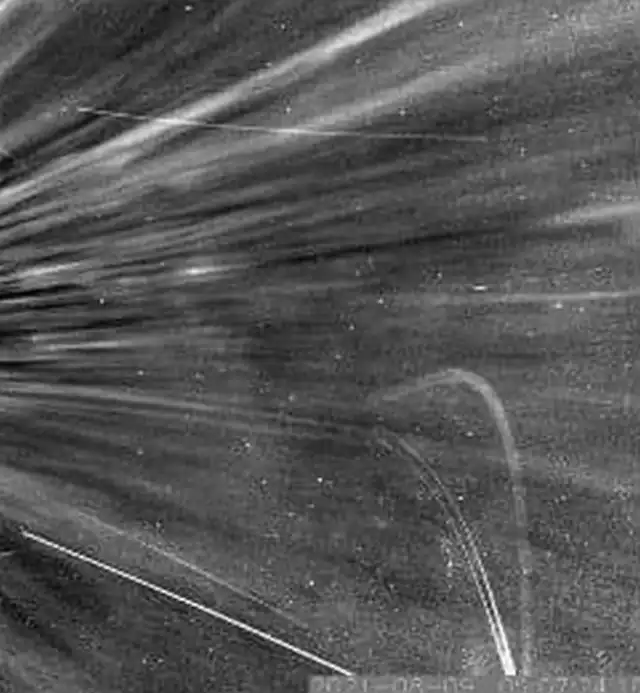 Зонд Parker Solar Probe передал первые фотографии "короны" Солнца