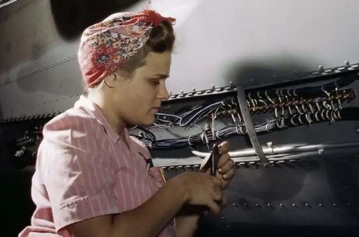 Женщины за станками: американки времен Второй мировой