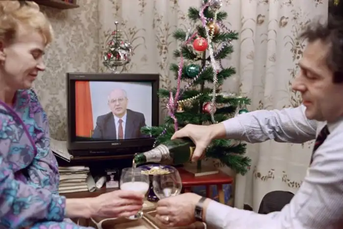 Атмосферный Новый год в лихие 90-е