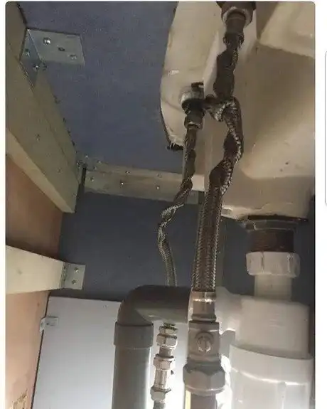 Я сантехник, я так вижу... Самый мокрый пост